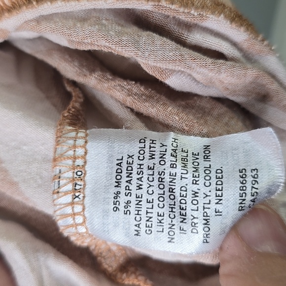 Nordstrom Tan & Brown Relaxed Fit T-Shirt, Size L - Picture 4 of 4